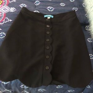 Black Francesca’s skirt NWOT